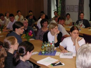 Trittin diskutiert mit Schülern des Gymnasiums Bad Zwischewnahn/ Edewecht